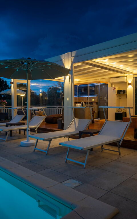 Villa Ca Viola: Buitenkanten, Buitenshuis, zwembad