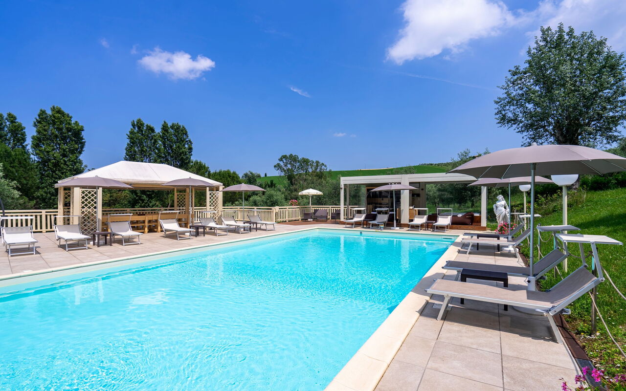 Villa Ca Viola: Buitenkanten, Buitenshuis, zwembad