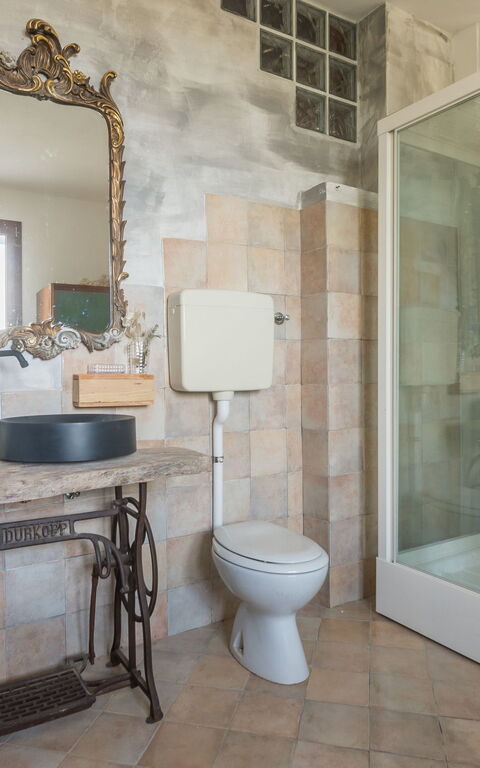 La Nocciola: Badkamer