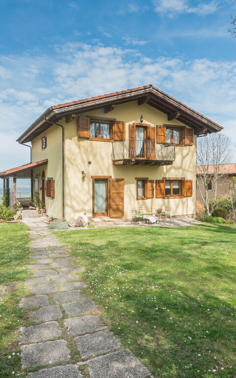 La Nocciola: Buitenkanten, Buitenshuis, Hoofdingang, Tuin