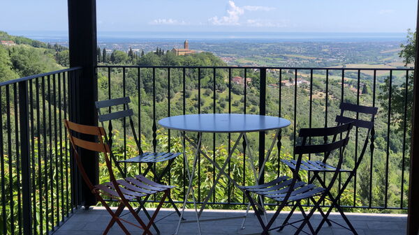 La Nocciola: Balkon / terras / patio