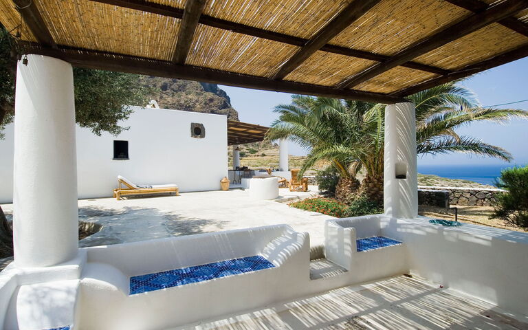 L'ulivo Di Pollara: Balkon / terras / patio, Buitenkanten, Buitenshuis, Keer bekeken