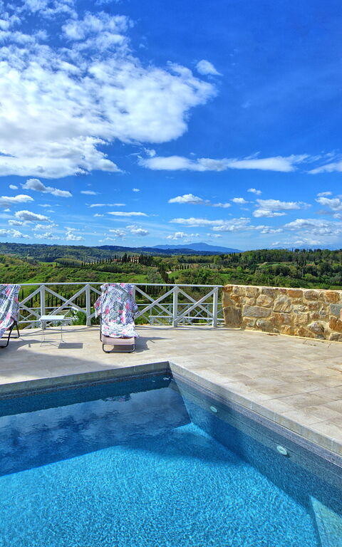 Santo Stefano: Buitenshuis, zwembad