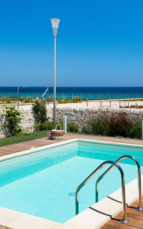 Villa San Lorenzo Fico D'india: Buitenkanten, Buitenshuis, zwembad