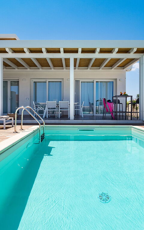 Villa San Lorenzo Fico D'india: Buitenkanten, Buitenshuis, zwembad