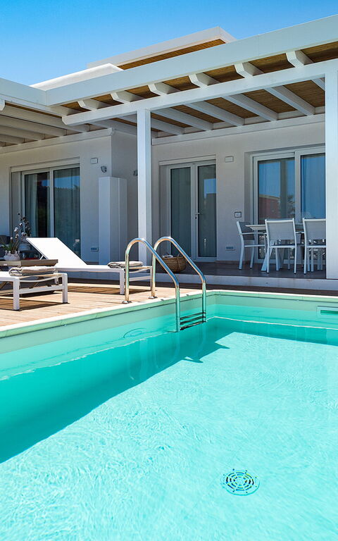 Villa San Lorenzo Fico D'india: Buitenkanten, Buitenshuis, zwembad