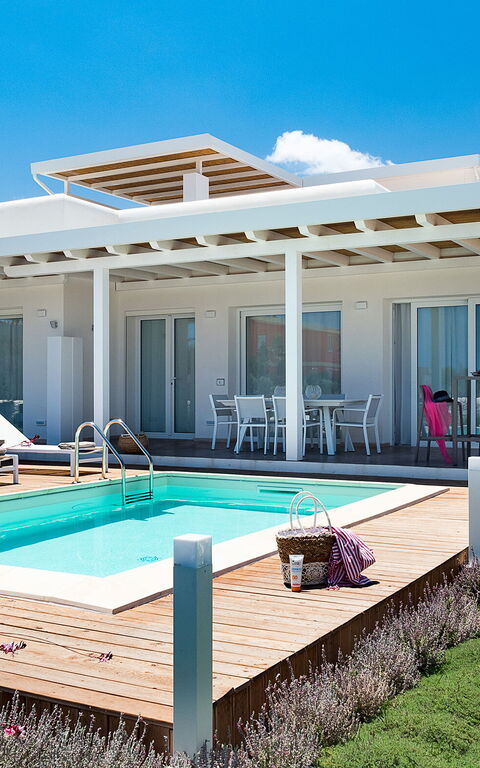 Villa San Lorenzo Fico D'india: Buitenkanten, Buitenshuis, zwembad