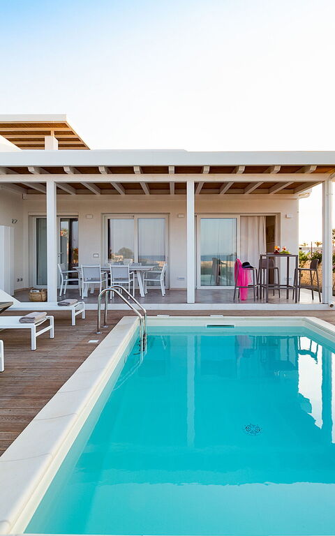 Villa San Lorenzo Fico D'india: Buitenkanten, Buitenshuis, zwembad