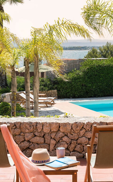 Villa Madda: Buitenshuis, zwembad