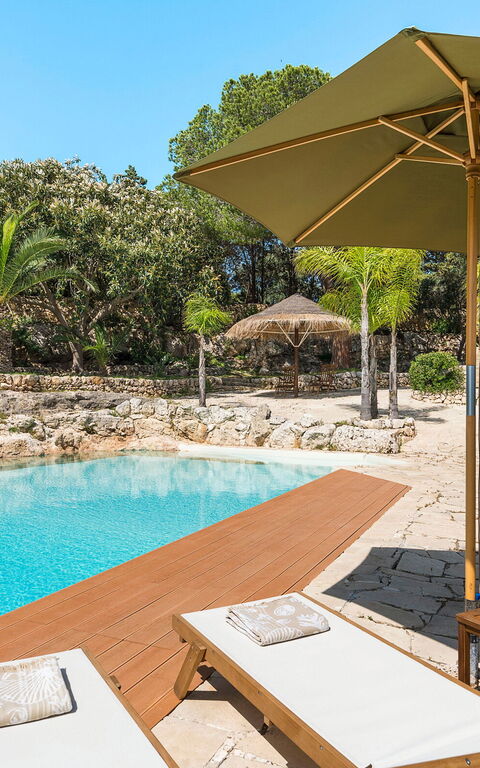 Villa Madda: Buitenshuis, zwembad