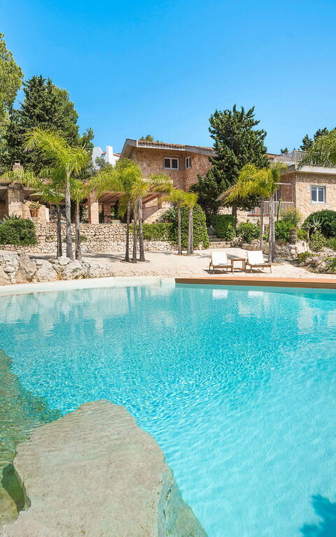 Villa Madda: Buitenshuis, zwembad