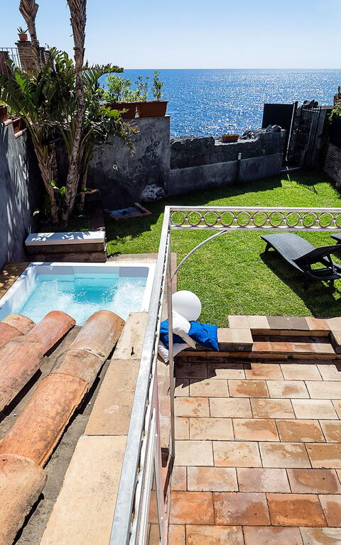 Casa Tecla: Tuin, zwembad