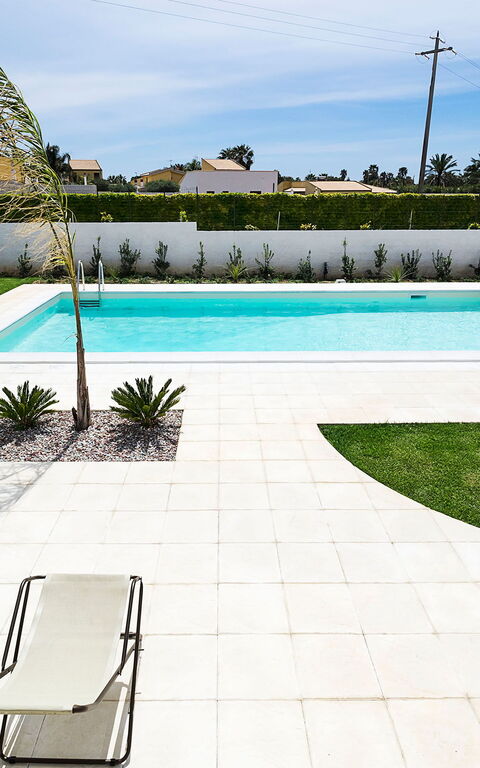 Villa Rita: Buitenkanten, Buitenshuis, Tuin, zwembad