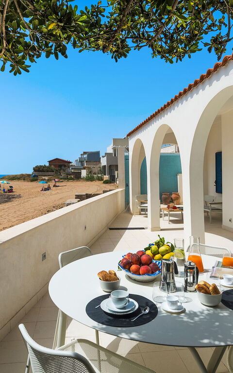 Brezza Marina: Buitenkanten, Buitenshuis, Keer bekeken