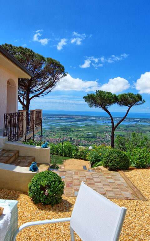 Casarosa Di Mariasole: Buitenkanten, Buitenshuis, Keer bekeken