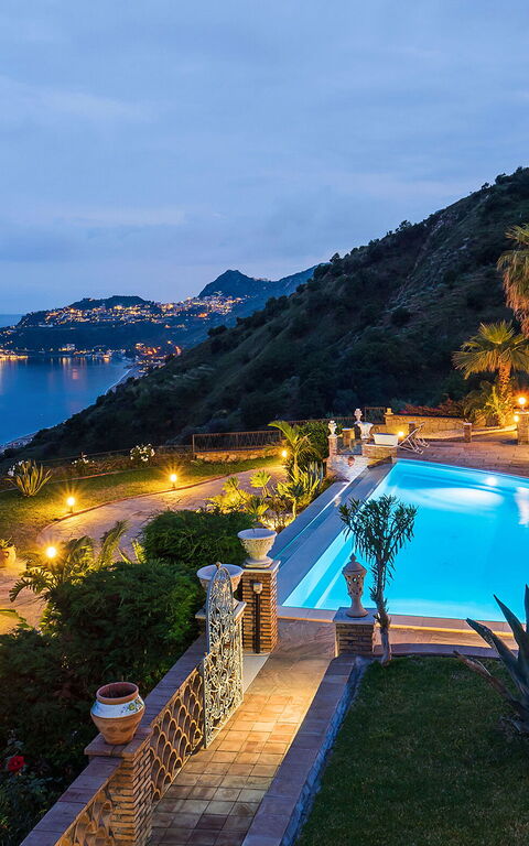 Buena Vista: Buitenkanten, Buitenshuis, Keer bekeken, zwembad