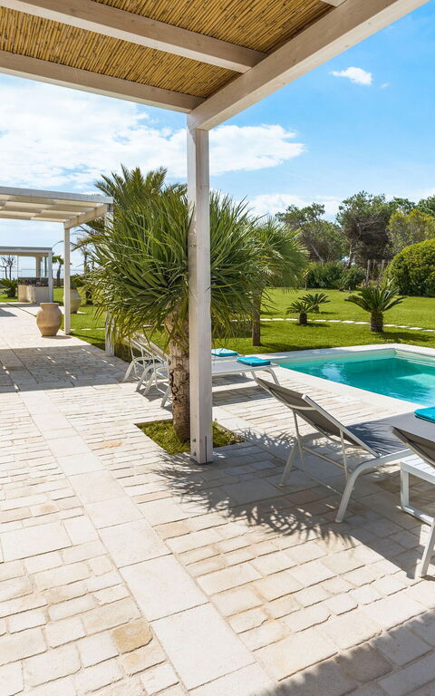 Villa Azulea: Buitenkanten, Buitenshuis, zwembad