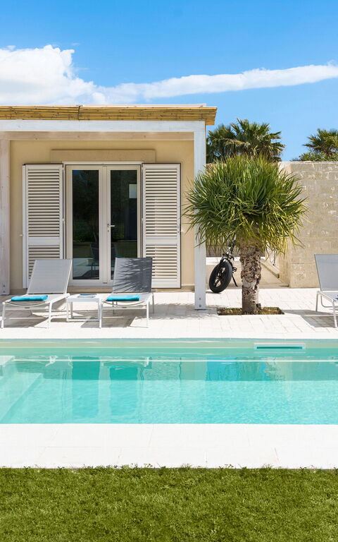 Villa Azulea: Buitenkanten, Buitenshuis, Tuin