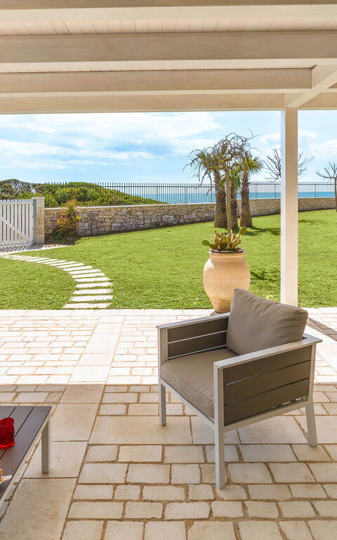 Villa Azulea: Balkon / terras / patio, Tuin