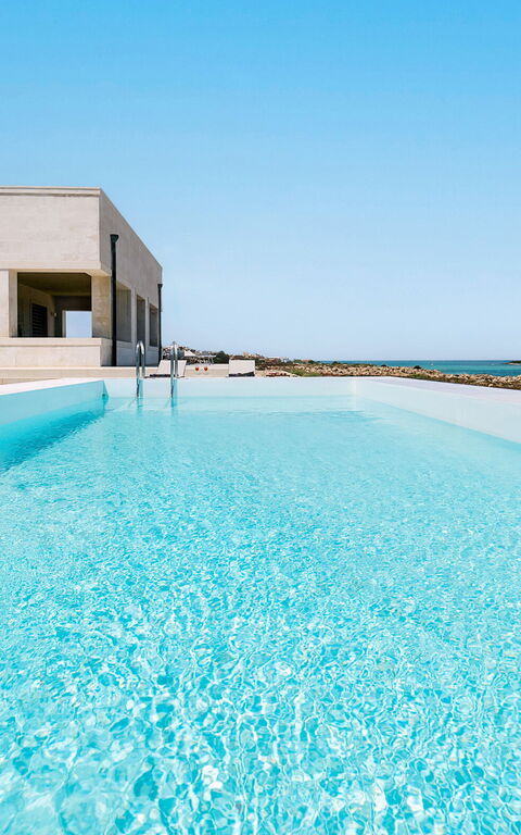 Villa Capo Passero: Buitenkanten, Buitenshuis, Keer bekeken, zwembad