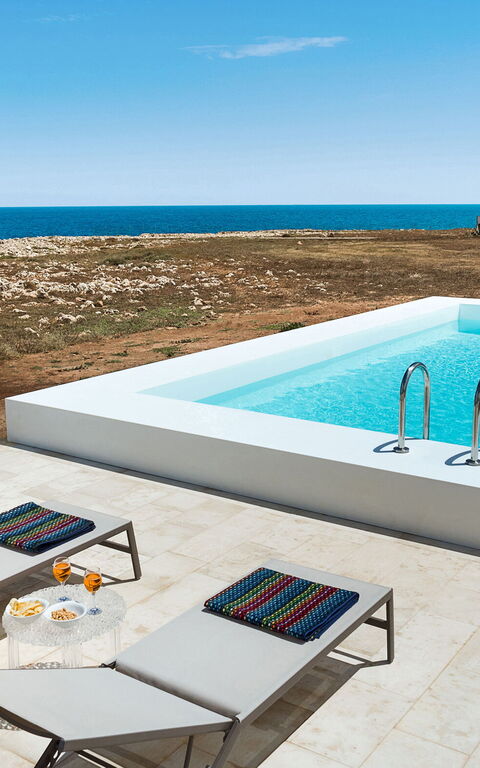 Villa Capo Passero: Buitenkanten, Buitenshuis, Keer bekeken, zwembad