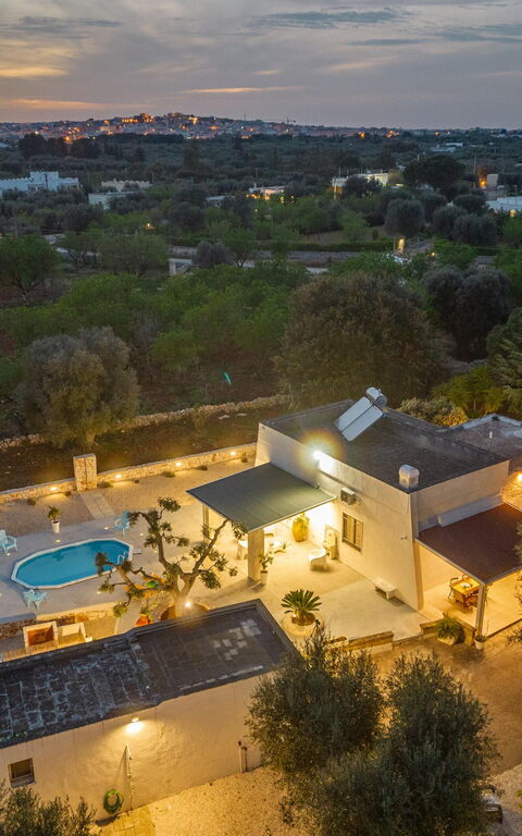 Villa Narkive: Buitenkanten