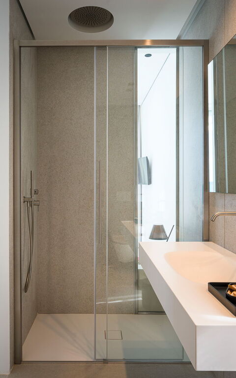 Bedda Matri: Badkamer