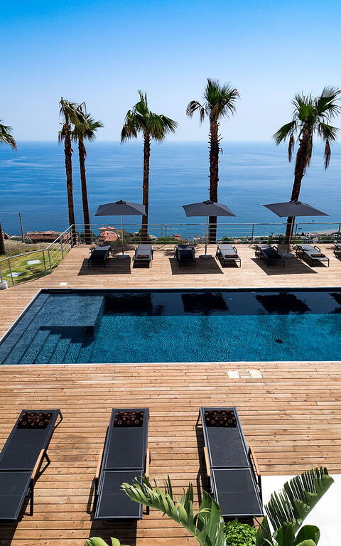 Villa Alexandra: Buitenkanten, Buitenshuis, Keer bekeken, zwembad