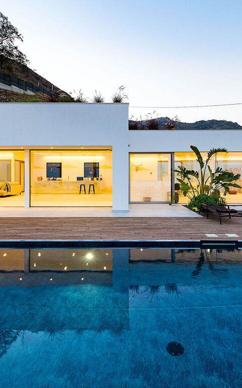 Villa Alexandra: Buitenkanten, Buitenshuis, Keer bekeken, zwembad