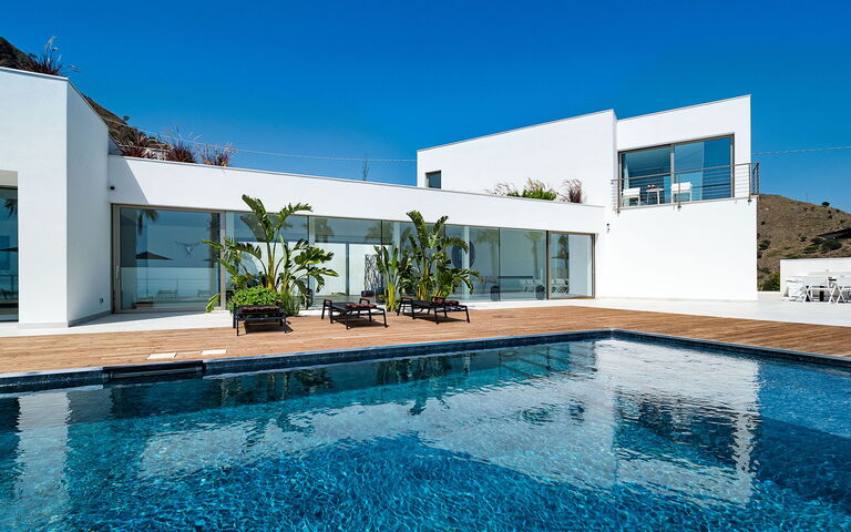 Villa Alexandra: Buitenkanten, Buitenshuis, Keer bekeken, zwembad