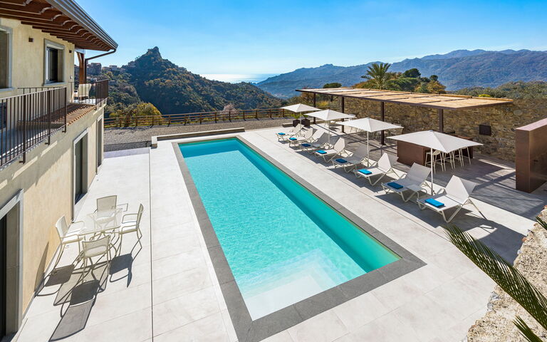 Zagara Bianca: Buitenkanten, Buitenshuis, Keer bekeken, zwembad