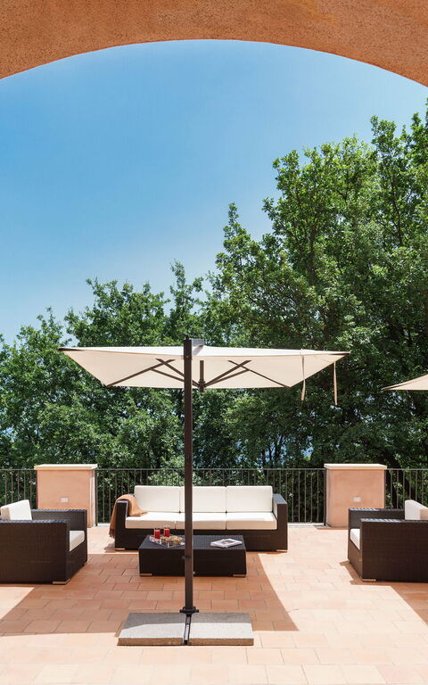 Tenuta Della Contea: Balkon / terras / patio, Buitenkanten, Buitenshuis