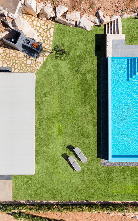 Villa Dolce: Buitenkanten, Buitenshuis, zwembad