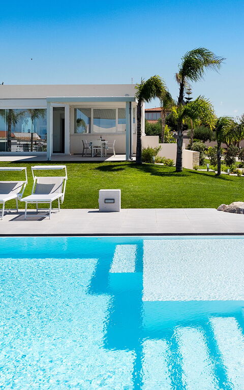 Diantha: Buitenkanten, Buitenshuis, Tuin, zwembad