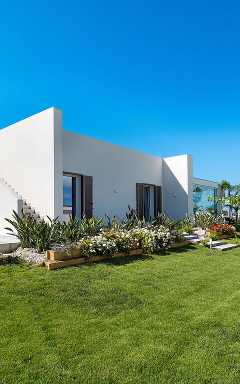 Diantha: Buitenkanten, Buitenshuis, Tuin