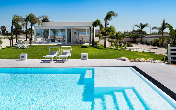 Diantha: Buitenkanten, Buitenshuis, Tuin, zwembad