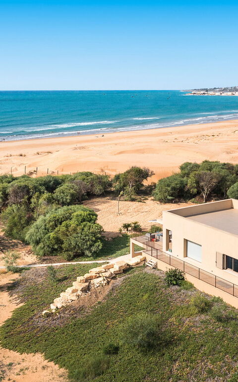 Casa Dafne: Buitenkanten, Buitenshuis, Keer bekeken