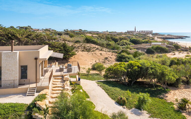 Casa Dafne: Buitenkanten, Buitenshuis, Keer bekeken