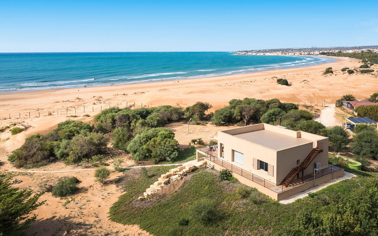 Casa Dafne: Buitenkanten, Buitenshuis, Keer bekeken