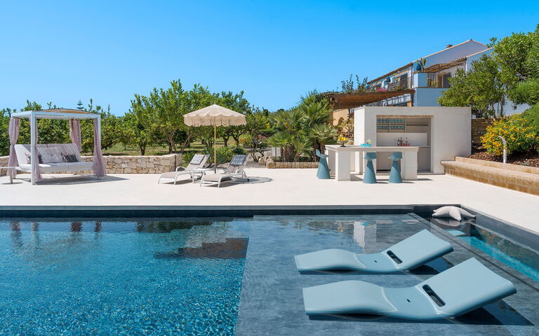 Pigna Blue: Buitenkanten, Buitenshuis, zwembad