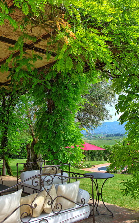 Villa Marliana: Balkon / terras / patio, Buitenshuis