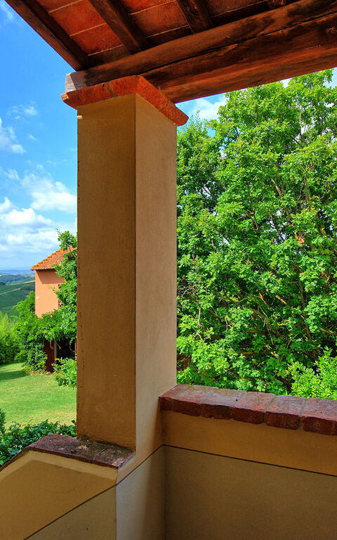 Villa Marliana: Buitenkanten, Buitenshuis, Tuin