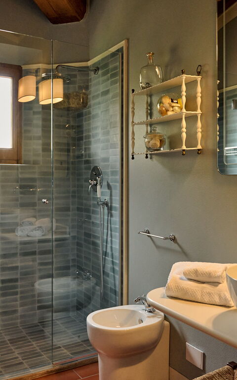 Villa Marliana: Badkamer