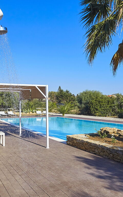 Villa Maraus: Buitenkanten, Buitenshuis, zwembad