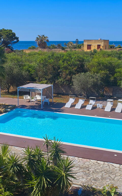 Villa Maraus: Buitenkanten, Buitenshuis, zwembad