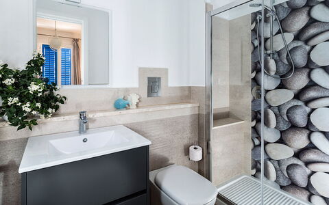 Accommodatie Delfino: Badkamer