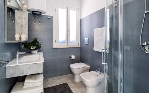 Accommodatie Delfino: Badkamer