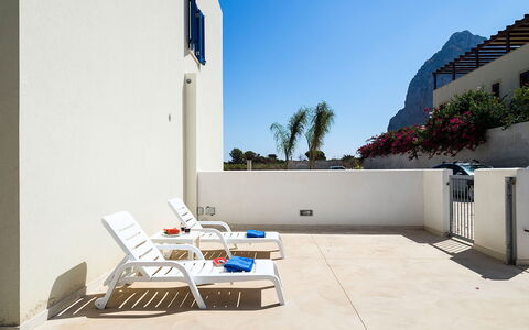 Accommodatie Delfino: Balkon / terras / patio, Buitenkanten, Buitenshuis