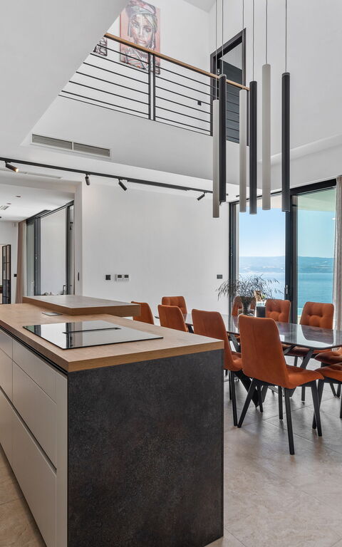 Villa Sea Breeze: Hoofdingang, Keuken, Lunchroom