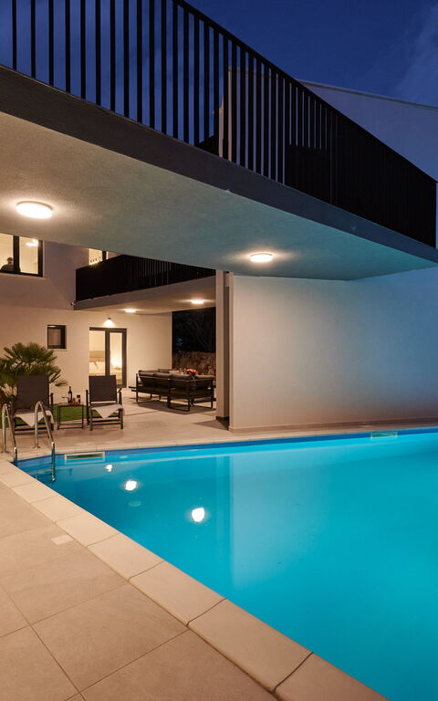 Villa Stella: Balkon / terras / patio, zwembad